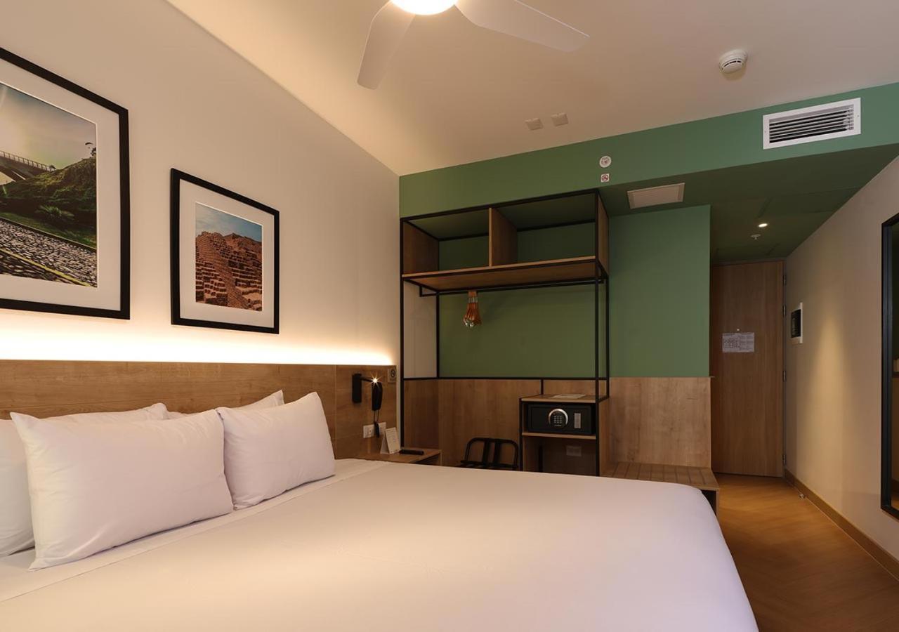 Hotel Casa Andina Standard Benavides Lima Zewnętrze zdjęcie