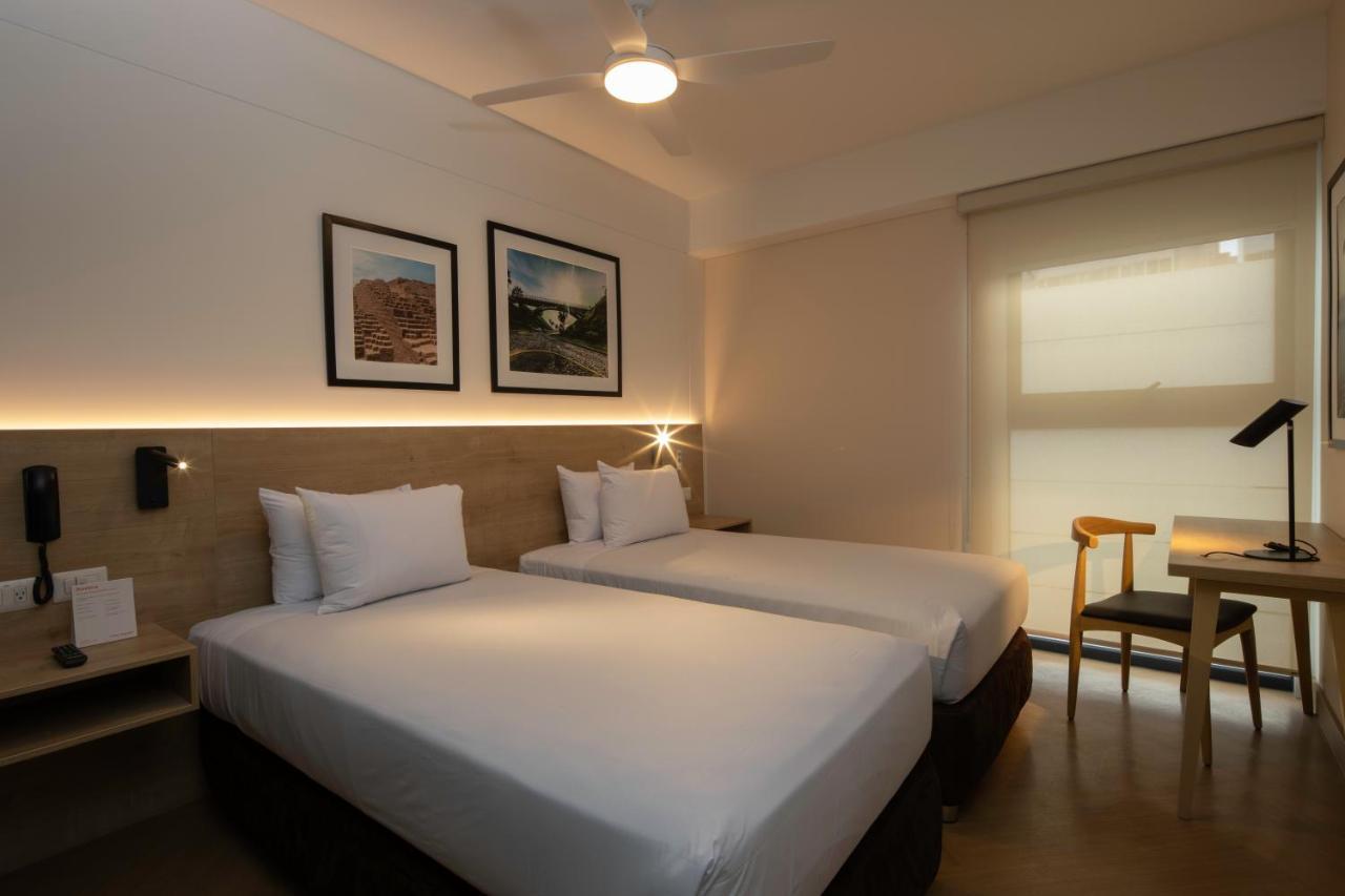 Hotel Casa Andina Standard Benavides Lima Zewnętrze zdjęcie