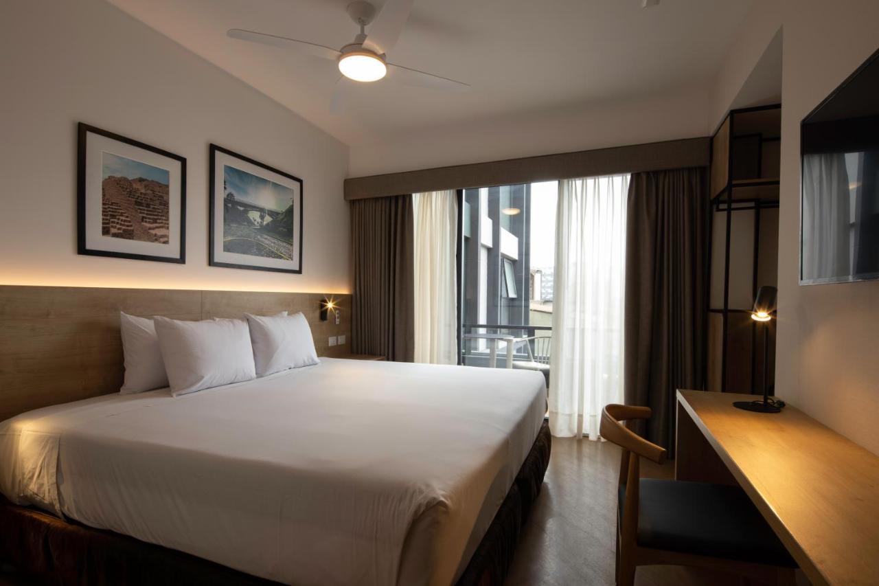 Hotel Casa Andina Standard Benavides Lima Zewnętrze zdjęcie